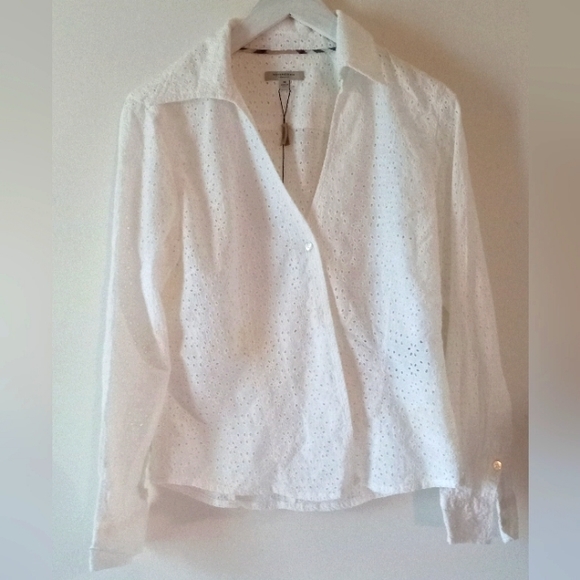 Burberry White Eyelet Blouse Nova Check Trimmed Made in Italy- Size M- NWT - Picture 1 of 9